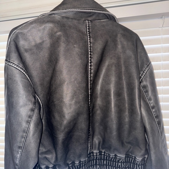 Cropped jacket - Picture 3 of 4